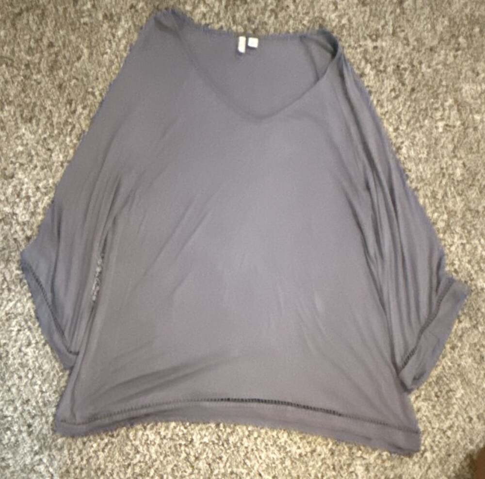 Cabi V-Neck Tunic Size L Gray Dolman Sleeve